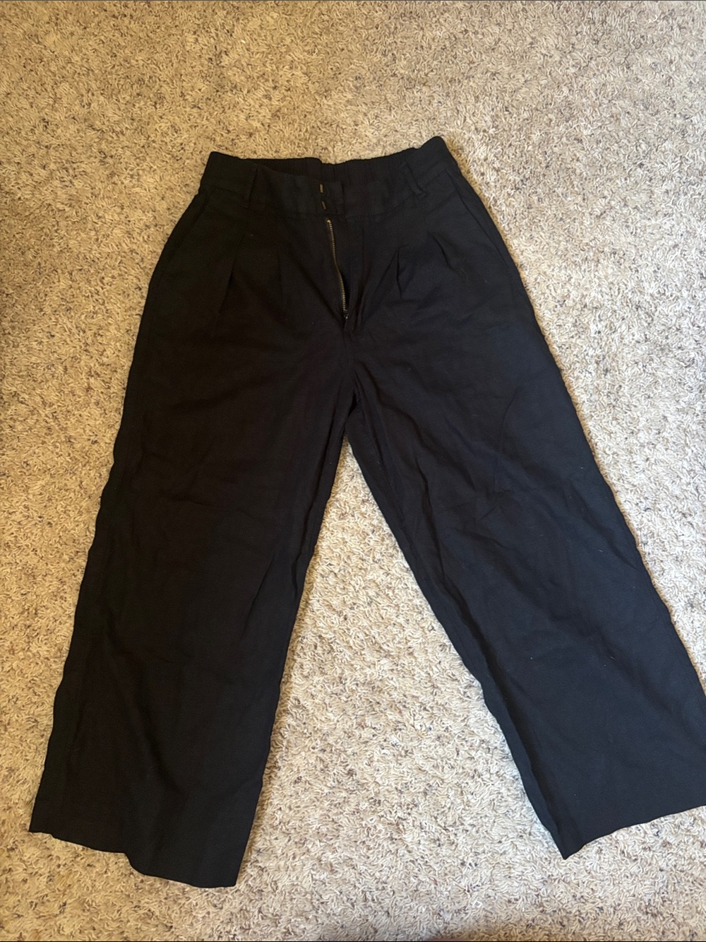 Old Navy Black Wide-Leg Capris